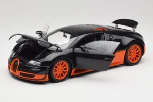Bugatti Veyron Super Sport World Record Edition Carbon & Orange Minichamps 1:18 100110840 Diecast — photo 2 of 8