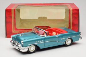 Buick Century Convertible Blue Mira 1:18 6134 Diecast — photo 8 of 8