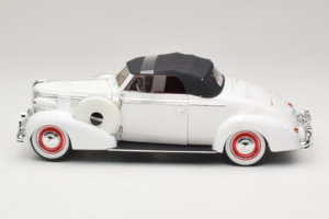 Buick Century Convertible Coupe White Signature Models 1:18 18131 Diecast — photo 3 of 6
