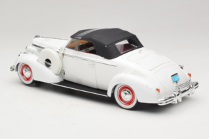 Buick Century Convertible Coupe White Signature Models 1:18 18131 Diecast — photo 5 of 6