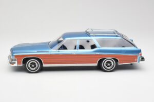 Buick Estate Wagon Light Blue Metallic BoS Models 1:18 BOS417 Resin — photo 3 of 6