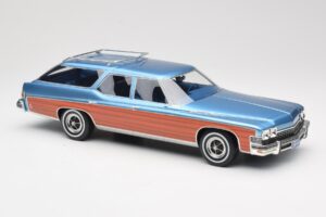 Buick Estate Wagon Light Blue Metallic BoS Models 1:18 BOS417 Resin — photo 4 of 6