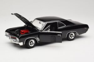 Buick GS 400 Black American Muscle 1:18 33086 Diecast — photo 2 of 8