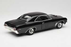 Buick GS 400 Black American Muscle 1:18 33086 Diecast — photo 3 of 8