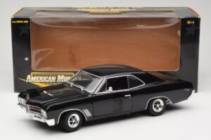 Buick GS 400 Black American Muscle 1:18 33086 Diecast — photo 8 of 8