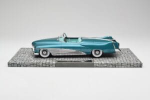 Buick Le Sabre Concept Turquoise Metallic Minichamps 1:18 107141232 Diecast — photo 3 of 6