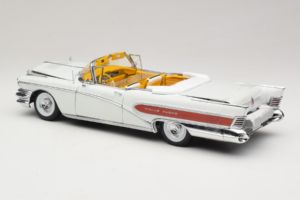 Buick Limited Wells Fargo Blue Sun Star 1:18 4821 Diecast — photo 5 of 6