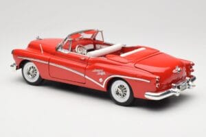 Buick Skylark Convertible Red Motormax 1:18 73129 Diecast — photo 7 of 8