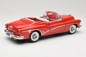 Buick Skylark Red Motormax 1:18 411393-M1 Diecast — photo 3 of 8