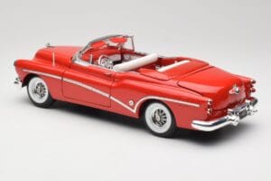 Buick Skylark Red Motormax 1:18 411393-M1 Diecast — photo 7 of 8