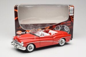 Buick Skylark Red Motormax 1:18 411393-M1 Diecast — photo 8 of 8