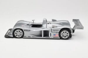 Cadillac Northstar LMP #1 24 Hours of Le Mans 2000 Hot Wheels 1:18 29225 Diecast — photo 4 of 8