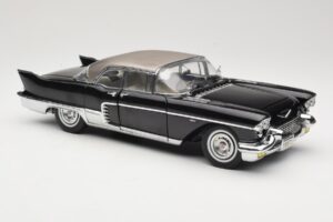Cadillac Brougham Black Sun Star 1:18 4001 Diecast — photo 6 of 8