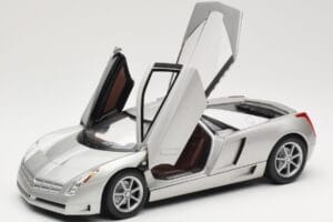 Cadillac Cien Silver Hot Wheels 1:18 57296 Diecast — photo 2 of 8