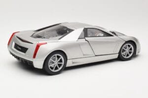 Cadillac Cien Silver Hot Wheels 1:18 57296 Diecast — photo 3 of 8
