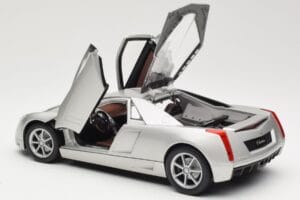 Cadillac Cien Silver Hot Wheels 1:18 57296 Diecast — photo 5 of 8