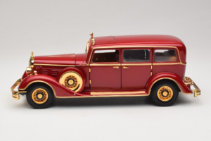 Cadillac Deluxe Tudor State Limousine Puyi Last Emperor of China Sun Star 1:18 4100 Diecast — photo 4 of 9