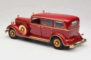 Cadillac Deluxe Tudor State Limousine Puyi Last Emperor of China Sun Star 1:18 4100 Diecast — photo 7 of 9