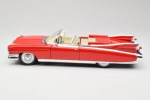 Cadillac Eldorado Biarritz Bolero Red Maisto 1:18 31813 Diecast — photo 4 of 8