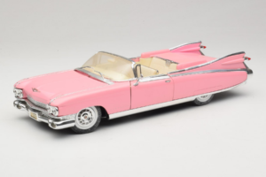 Cadillac Eldorado Biarritz Pink Maisto 1:18 36813 Diecast