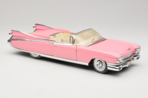 Cadillac Eldorado Biarritz Pink Maisto 1:18 36813 Diecast — photo 6 of 8