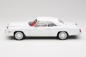 Cadillac Eldorado Convertible White MCG 1:18 MCG18474 Diecast — photo 4 of 7
