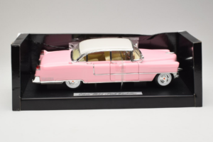 Cadillac Elvis Presley's Pink MRC 1:18 79201 Diecast