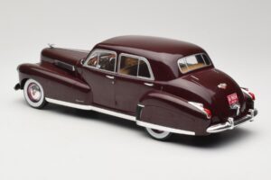 Cadillac Fleetwood 60 Special Sedan Red MCG 1:18 MCG18071 Diecast — photo 5 of 6