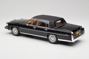 Cadillac Fleetwood Brougham Black MCG 1:18 MCG18250 Diecast — photo 5 of 6