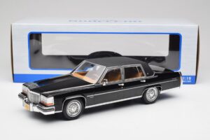 Cadillac Fleetwood Brougham Black MCG 1:18 MCG18250 Diecast — photo 6 of 6