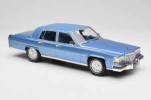 Cadillac Fleetwood Brougham Blue Metallic MCG 1:18 MCG18252 Diecast — photo 4 of 6