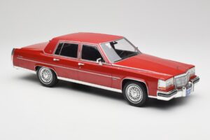 Cadillac Fleetwood Brougham Dark Red Metallic MCG 1:18 MCG18251 Diecast — photo 3 of 6