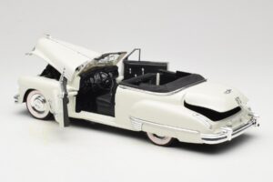 Cadillac Series 62 Convertible White Anson 1:18 30335 Diecast — photo 5 of 8