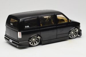 Chevrolet Astro Van Tuned Black Jada 1:18 63122 Diecast — photo 3 of 8