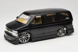 Chevrolet Astro Van Tuned Black Jada 1:18 63122 Diecast