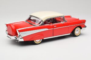 Chevrolet Bel Air Matador Red & India Ivory Road Legends 1:18 92109 Diecast — photo 3 of 8