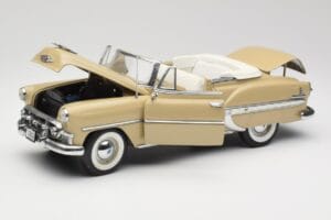 Chevrolet Bel Air Convertible Cream Sun Star 1:18 1623 Diecast — photo 2 of 8