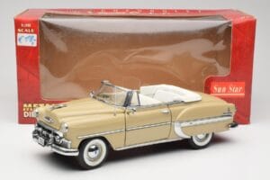 Chevrolet Bel Air Convertible Cream Sun Star 1:18 1623 Diecast — photo 8 of 8