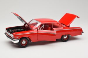 Chevrolet Bel Air Red Maisto 1:18 31641 Diecast — photo 2 of 8