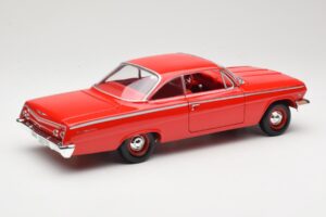 Chevrolet Bel Air Red Maisto 1:18 31641 Diecast — photo 3 of 8