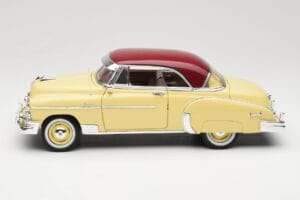 Chevrolet Bel Air Yellow & Red Motormax 1:18 73111 Diecast — photo 4 of 8