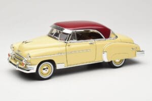 Chevrolet Bel Air Yellow & Red Motormax 1:18 73111 Diecast