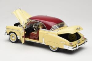 Chevrolet Bel Air Yellow & Red Motormax 1:18 73111 Diecast — photo 5 of 8