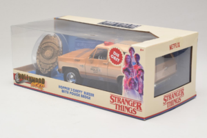 Chevrolet Blazer K5 Police Stranger Things Metals Diecast 1:24 31111-24 Diecast — photo 3 of 3