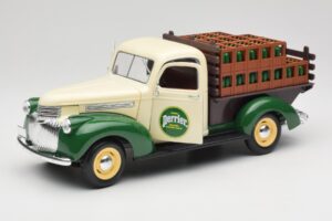 Chevrolet Brasseur Perrier Delivery Van Green Solido 1:18 203243 Diecast — photo 2 of 8