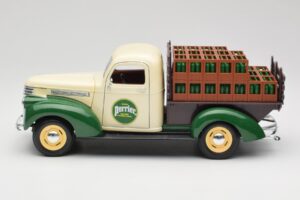 Chevrolet Brasseur Perrier Delivery Van Green Solido 1:18 203243 Diecast — photo 4 of 8