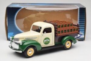Chevrolet Brasseur Perrier Delivery Van Green Solido 1:18 203243 Diecast — photo 8 of 8