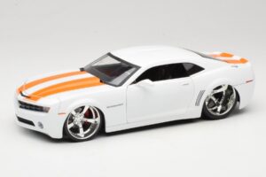 Chevrolet Camaro Concept Tuned White Jada 1:18 63014 Diecast