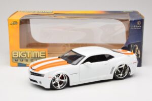 Chevrolet Camaro Concept Tuned White Jada 1:18 63014 Diecast — photo 8 of 8