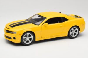 Chevrolet Camaro SS RS Yellow Maisto 1:18 31173 Diecast